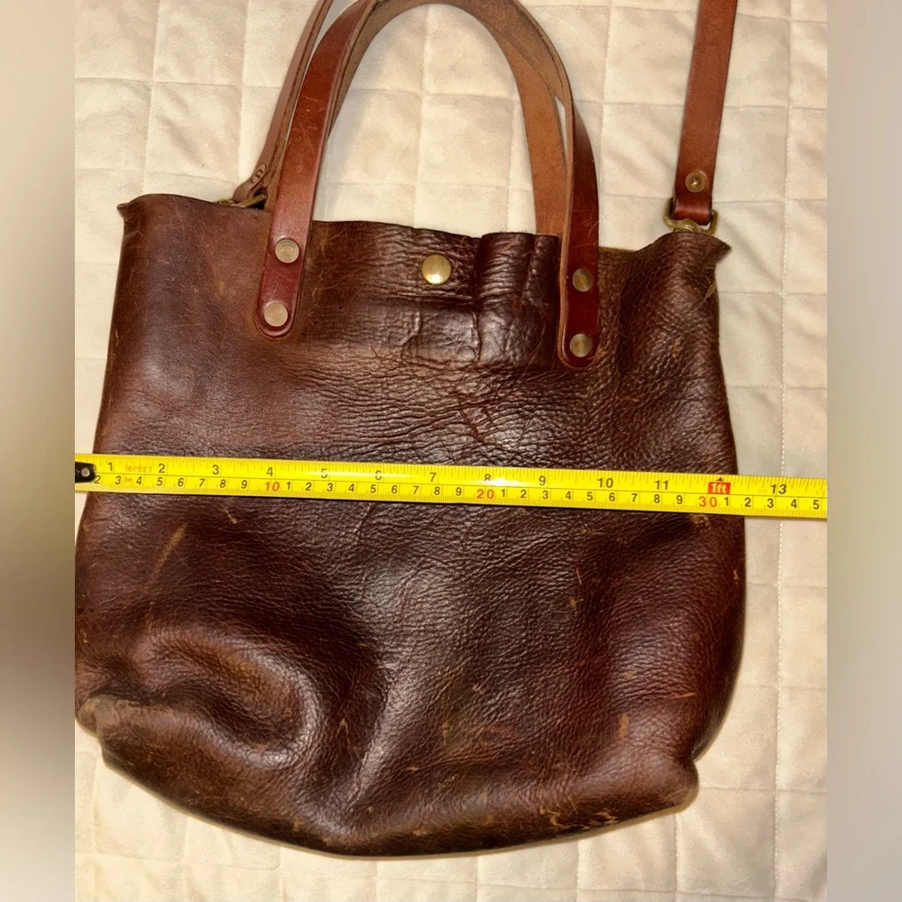 ❤️Preloved❤️ KMM & Co Leather Mini Tote Bag Crossbody Strap Distressed - Picture 4 of 6
